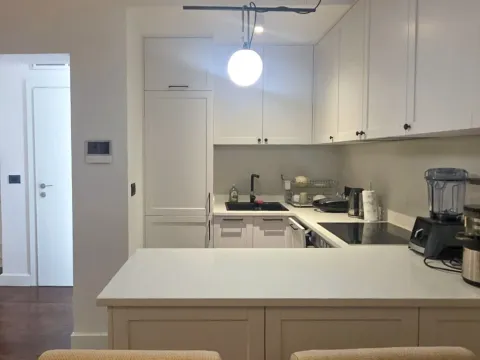 Izdavanje, dvosoban stan, 80m², Tivat, Crna Gora - image 2