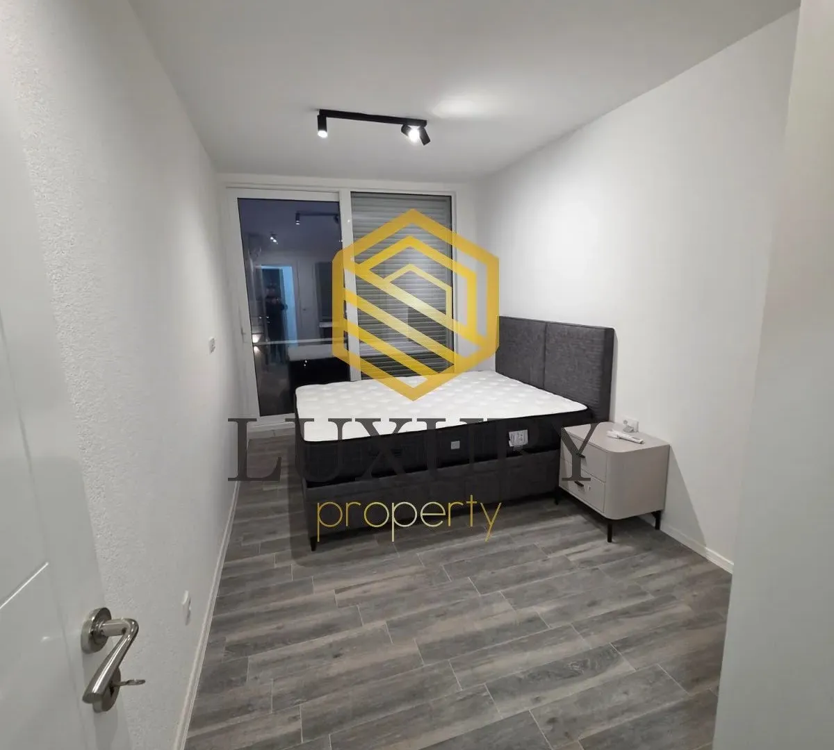 Prodaja, dvosoban stan, 100m², Luštica, Tivat