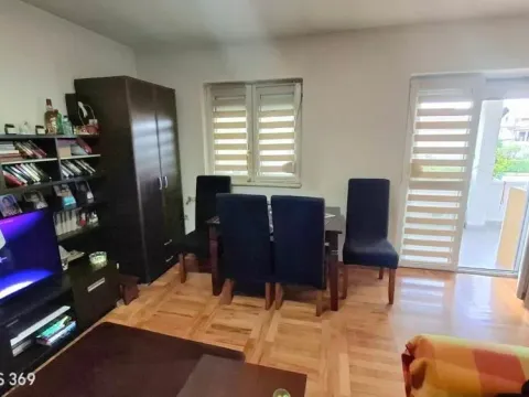 Prodaja, kuća, 180m², Zemun Sve Podlokacije, Beograd - image 4