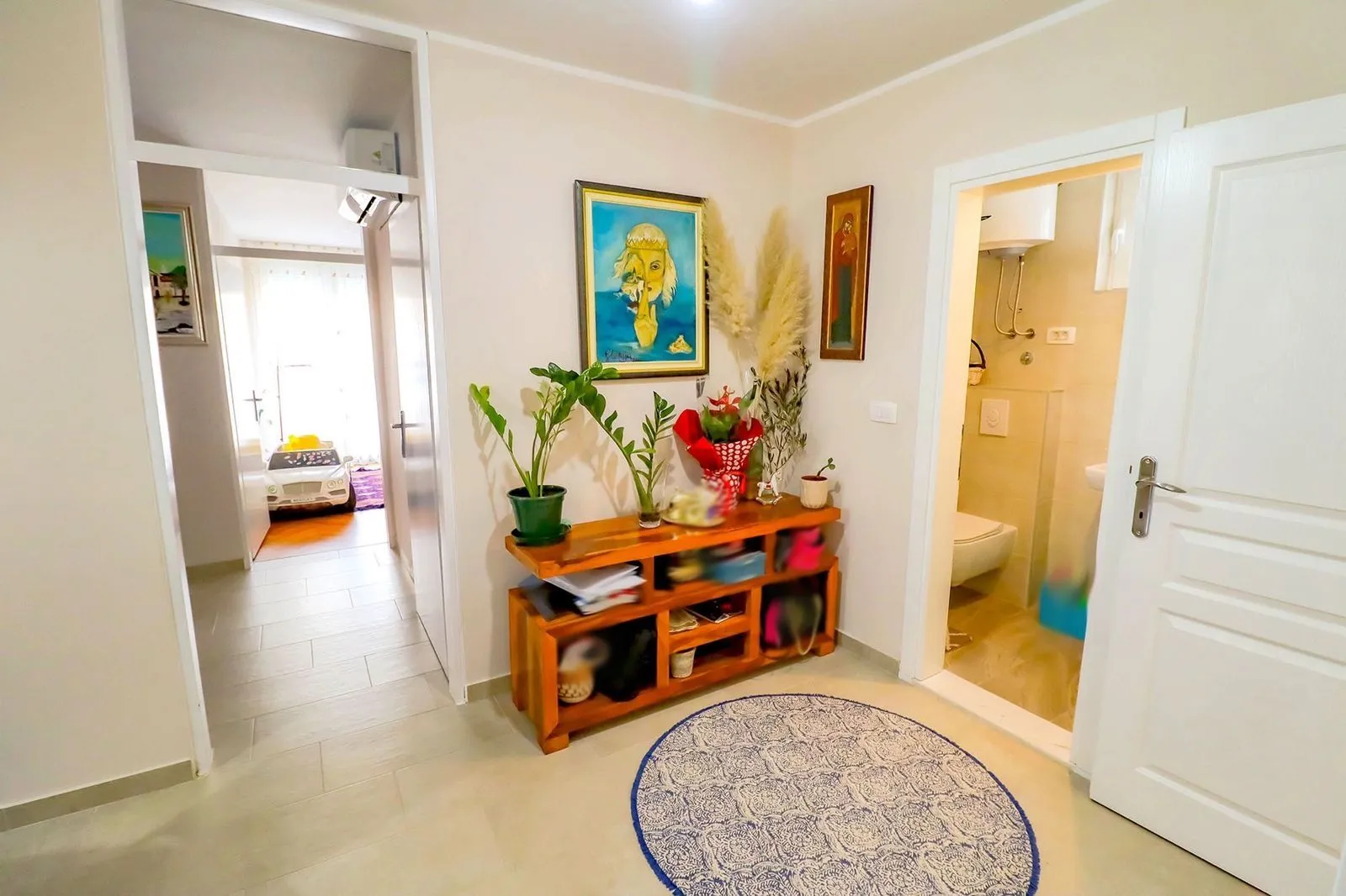 Prodaja, trosoban stan, 105m², Centar, Bar