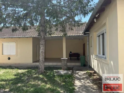 Izdavanje, kuća, 200m², Telep, Novi Sad Sve Podlokacije - image 2