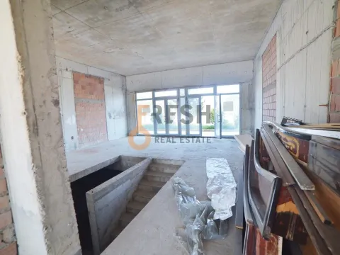 Rent, office space, 200m², Tološi, Podgorica - image 8