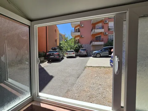 Sale, one bedroom apartment, 35m², Petrovac, Budva - image 13