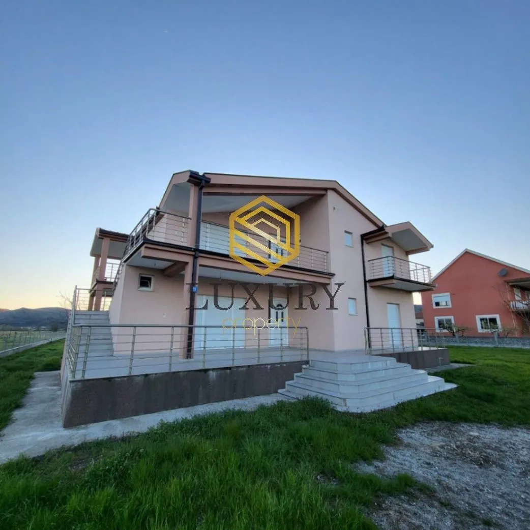 Rent, house, 200m², Zeta, Podgorica