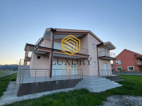 Rent, house, 200m², Zeta, Podgorica - image 8