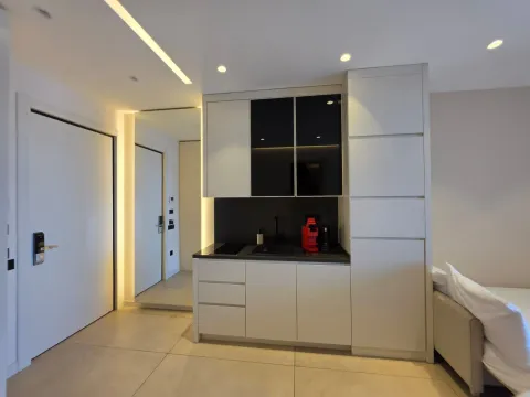Sale, one bedroom apartment, 44m², Bečići, Budva - image 8