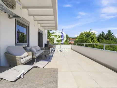 Stan in Dedinje Sve Podlokacije