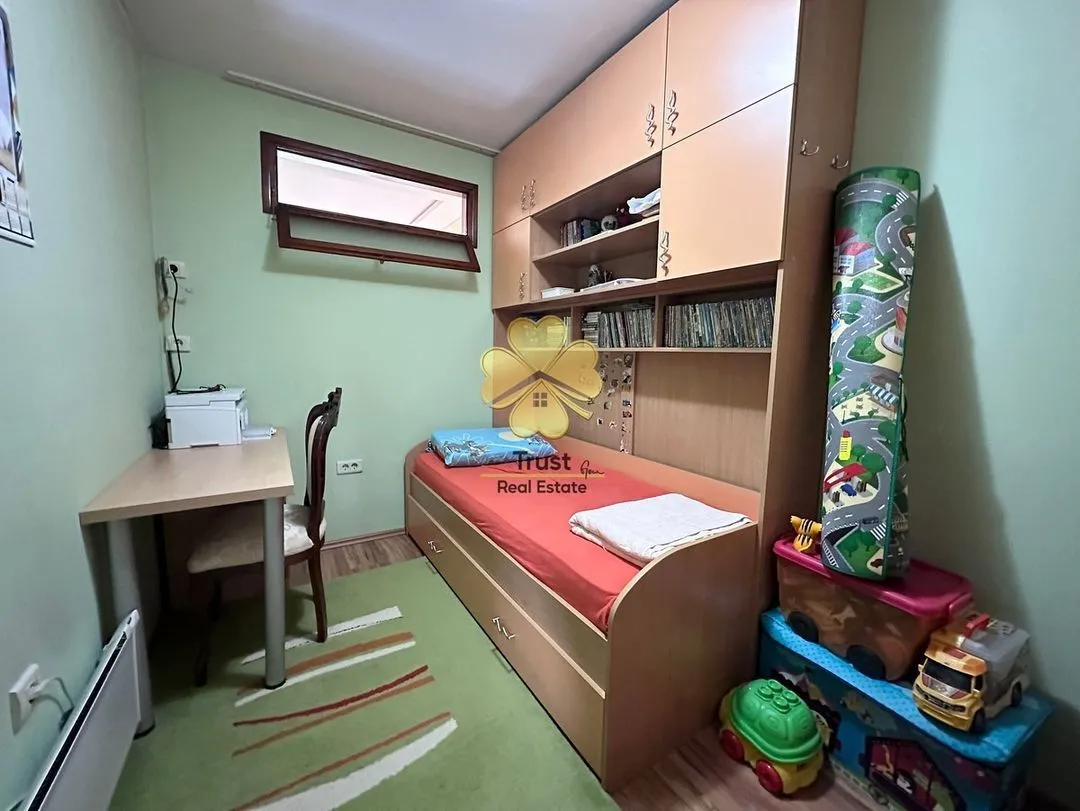 Rent, three bedroom apartment, 90m², Blok 5, Podgorica