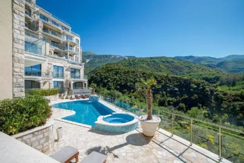 Sale, three bedroom apartment, 146m², Bečići, Budva - image 6