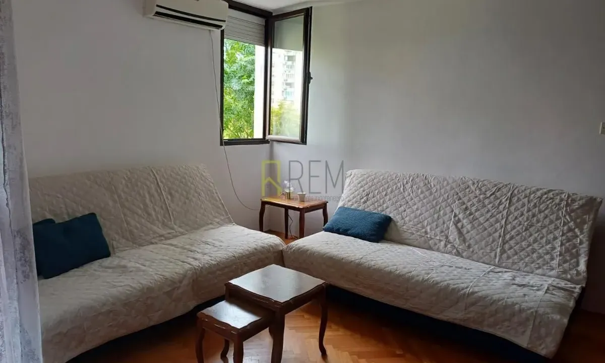 Rent, one bedroom apartment, 33m², Blok 5, Podgorica