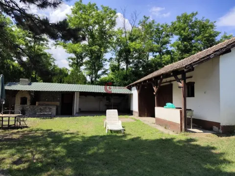 Prodaja, kuća, 163m², Kelebija, Subotica - image 27
