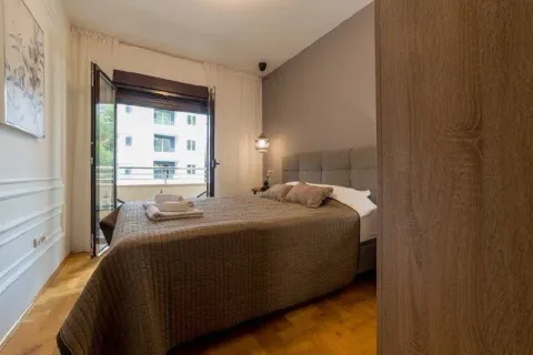 Rent, one bedroom apartment, 42m², Bečići, Budva - image 5