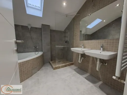 Prodaja, četvorosoban stan, 135m², Pančevo, Srbija - image 14