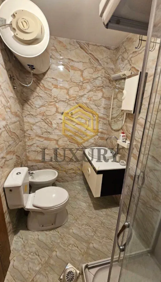 Izdavanje, dvosoban stan, 64m², Stari Aerodrom, Podgorica