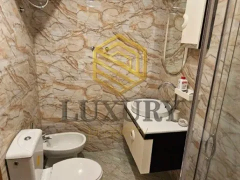 Izdavanje, dvosoban stan, 64m², Stari Aerodrom, Podgorica - image 4