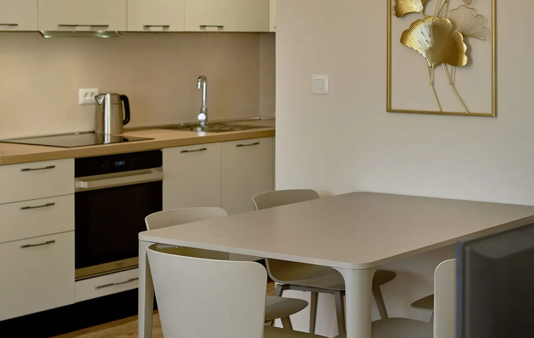 Rent, two bedroom apartment, 58m², Bečići, Budva