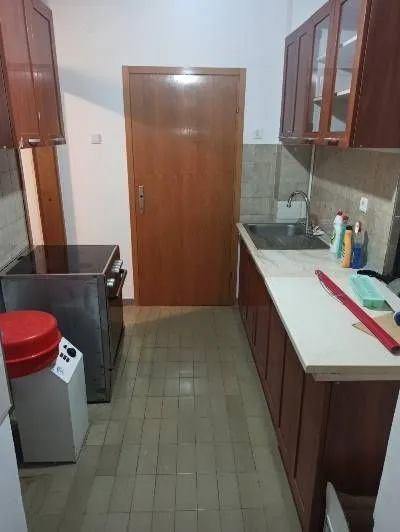 Izdavanje, dvosoban stan, 57m², Tivat, Crna Gora