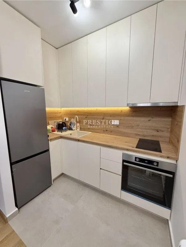Izdavanje, jednosoban stan, 46m², City Kvart, Podgorica