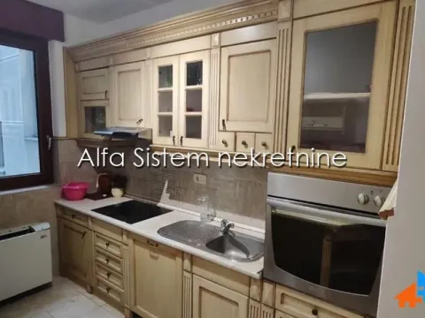 Izdavanje, četvorosoban stan, 120m², Kalenić Pijaca, Vračar Sve Podlokacije - image 6