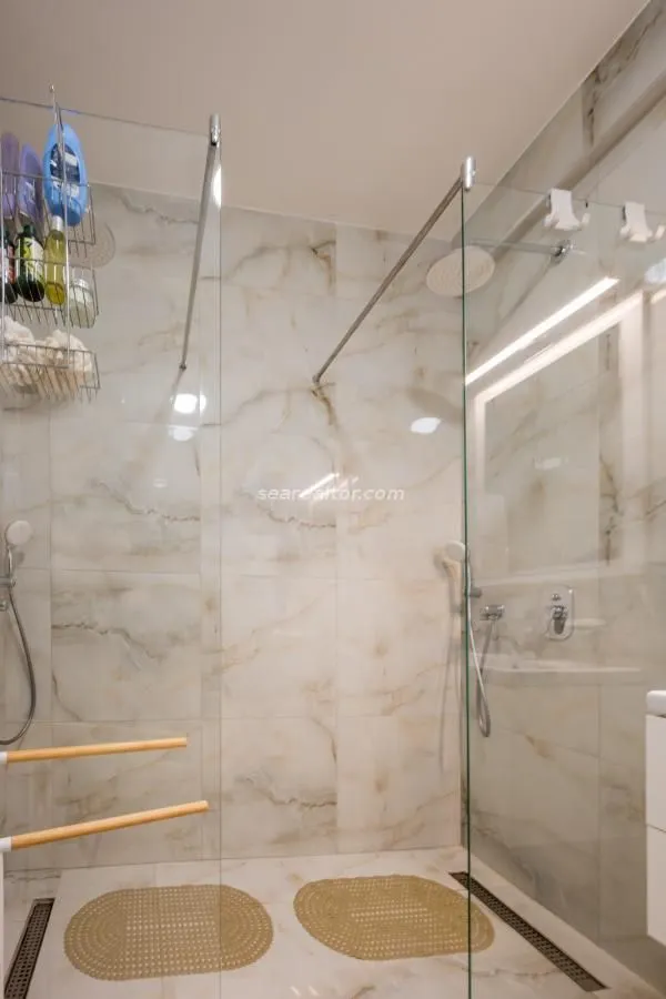 Prodaja, dvosoban stan, 63m², Tivat, Crna Gora