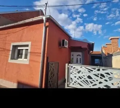 Sale, house, 80m², Medijana, Niš