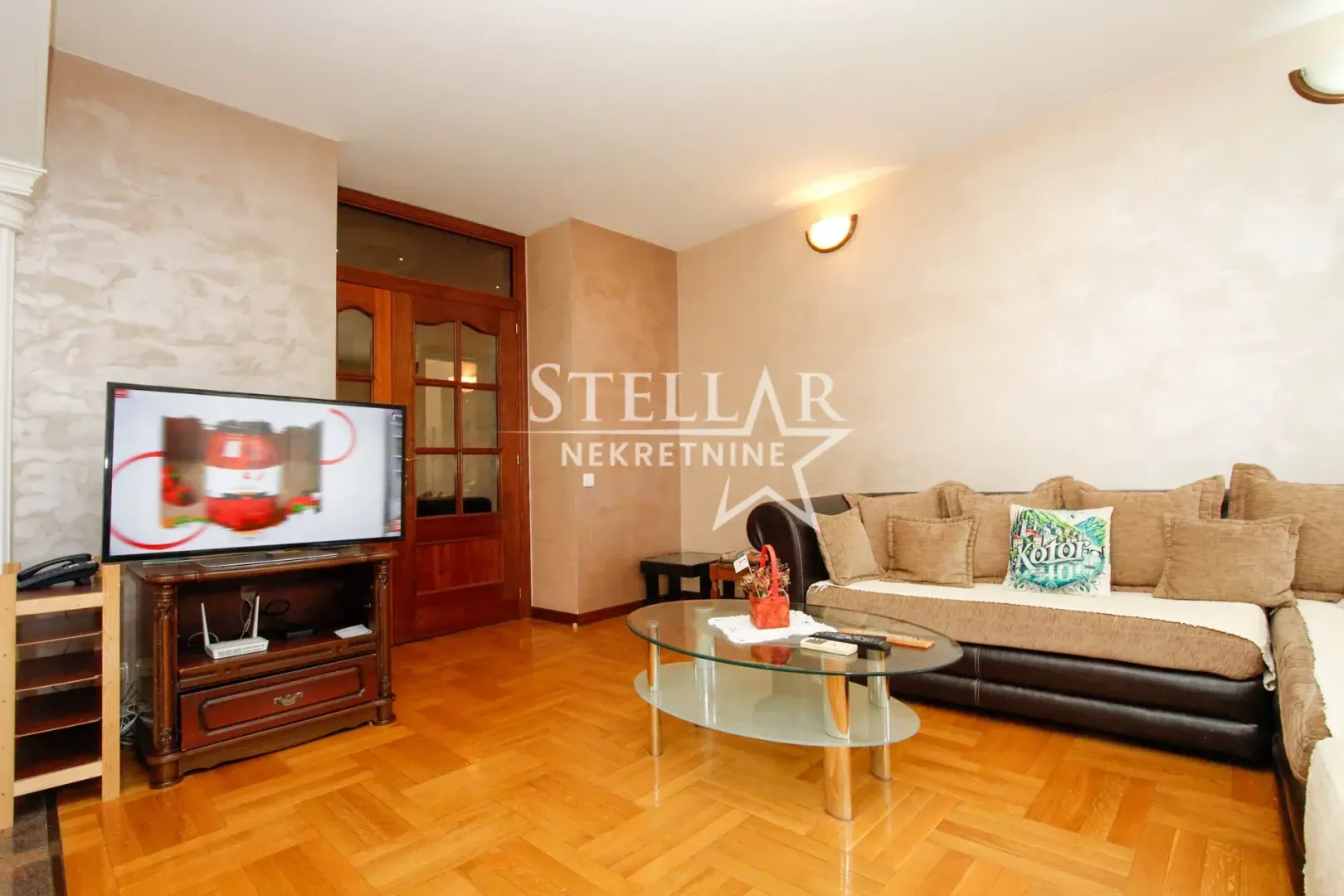 Rent, two bedroom apartment, 80m², Stari Aerodrom, Podgorica