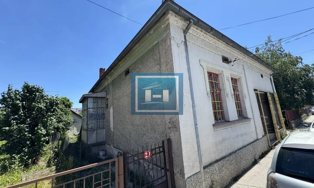 Sale, house, 104m², Ćuprija, Srbija