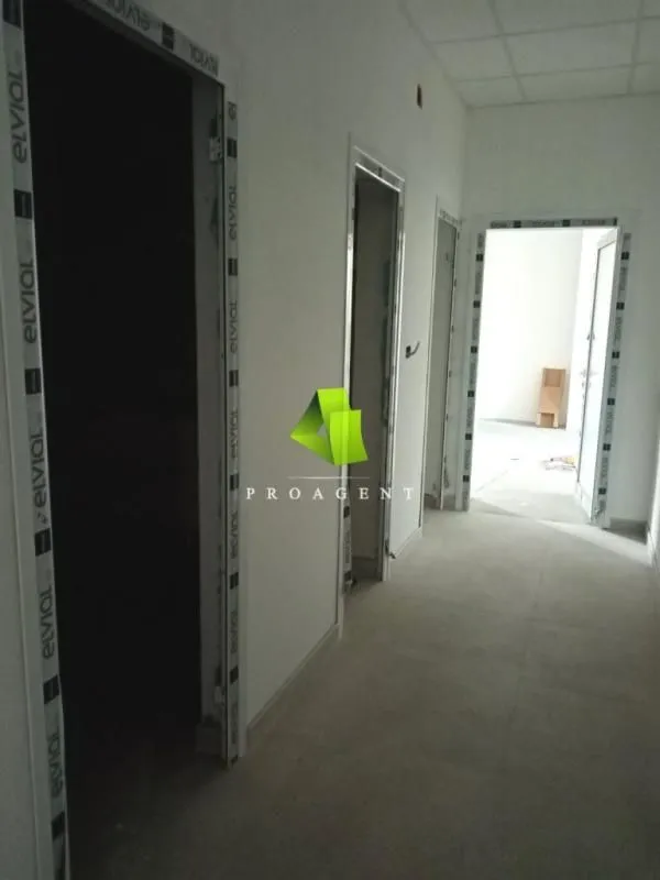 Rent, office space, 225m², Medijana, Niš