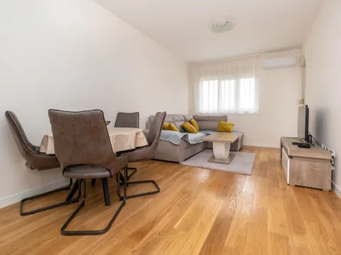 Rent, one bedroom apartment, 47m², Central Point, Podgorica - image 5