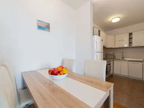 Prodaja, dvosoban stan, 69m², Budva, Crna Gora - image 3