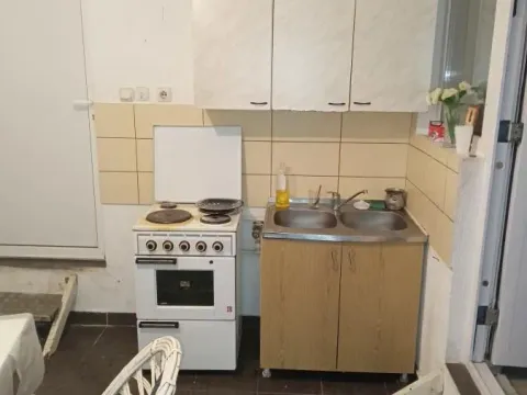 Sale, house, 400m², Ćuprija, Srbija - image 4