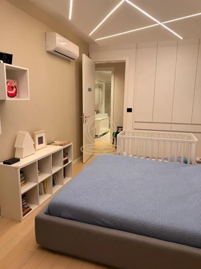 Izdavanje, četvorosoban stan, 104m², Stari Grad, Beograd