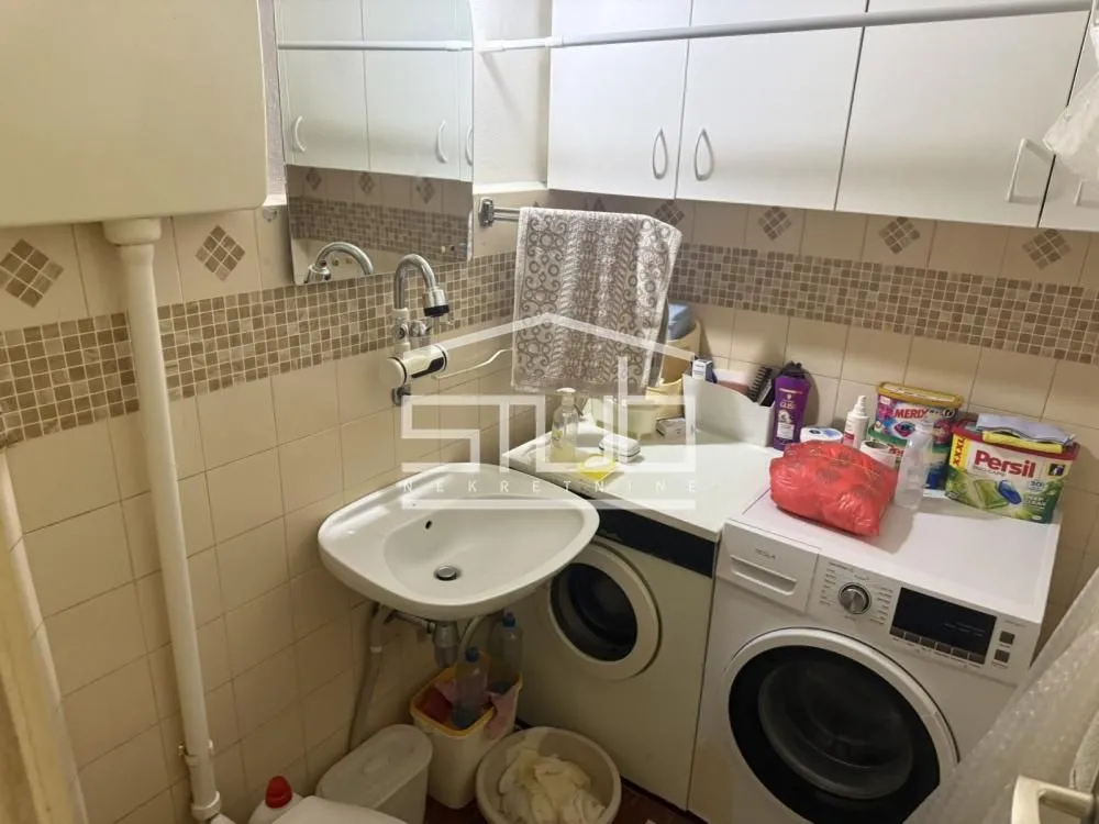 Prodaja, stan, 88m², Resnik, Beograd