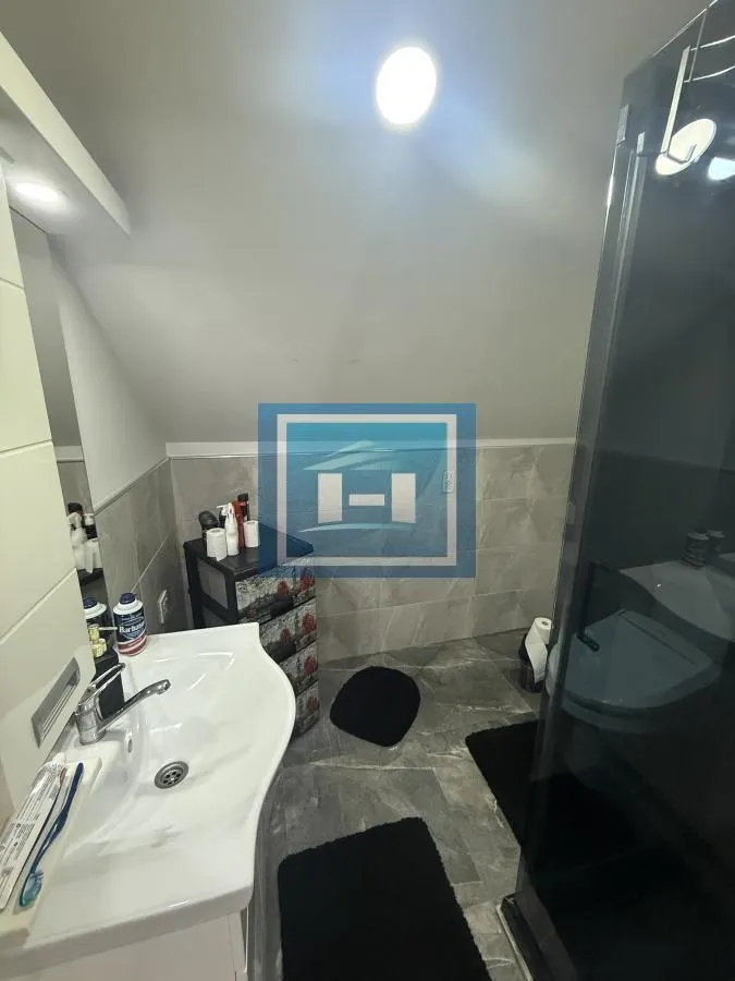 Prodaja, kuća, 200m², Majur, Jagodina