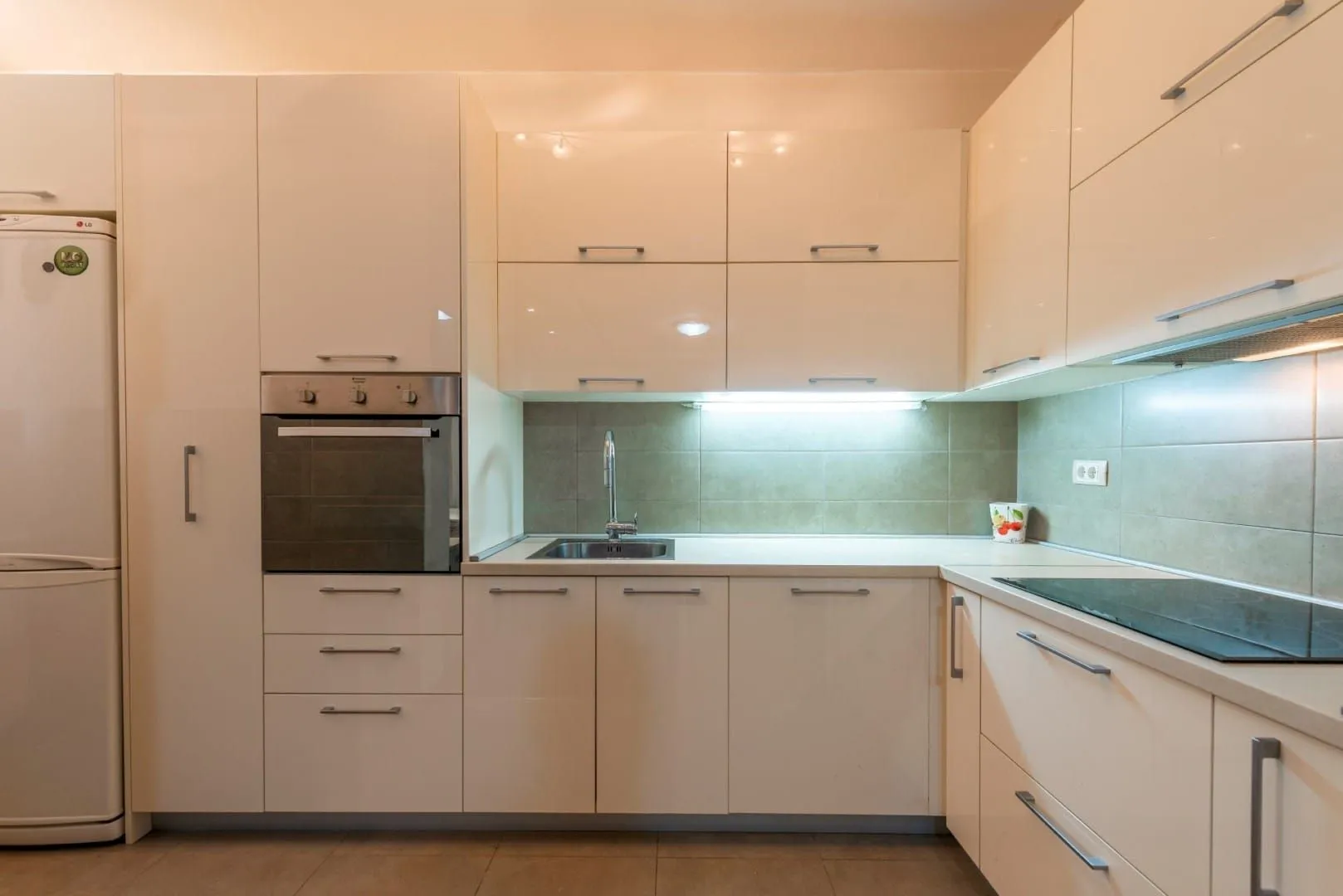 Prodaja, jednosoban stan, 46m², Petrovac, Budva