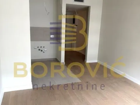 Stan in Novi Beograd Blok 65