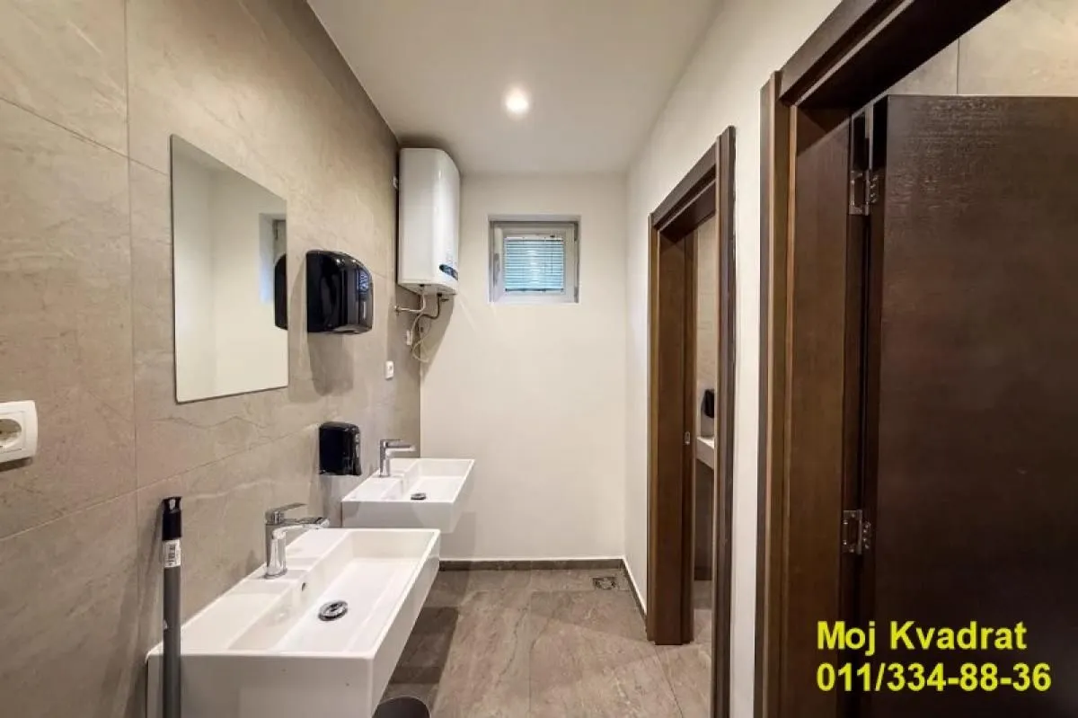 Rent, office space, 440m², Retenzija, Beograd