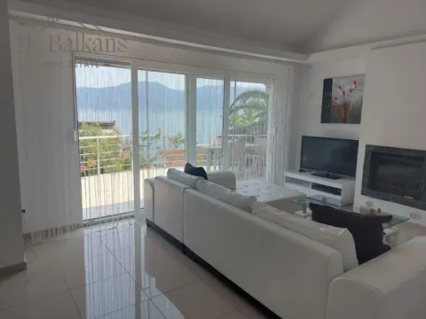 Sale, house, 142m², Tivat, Crna Gora