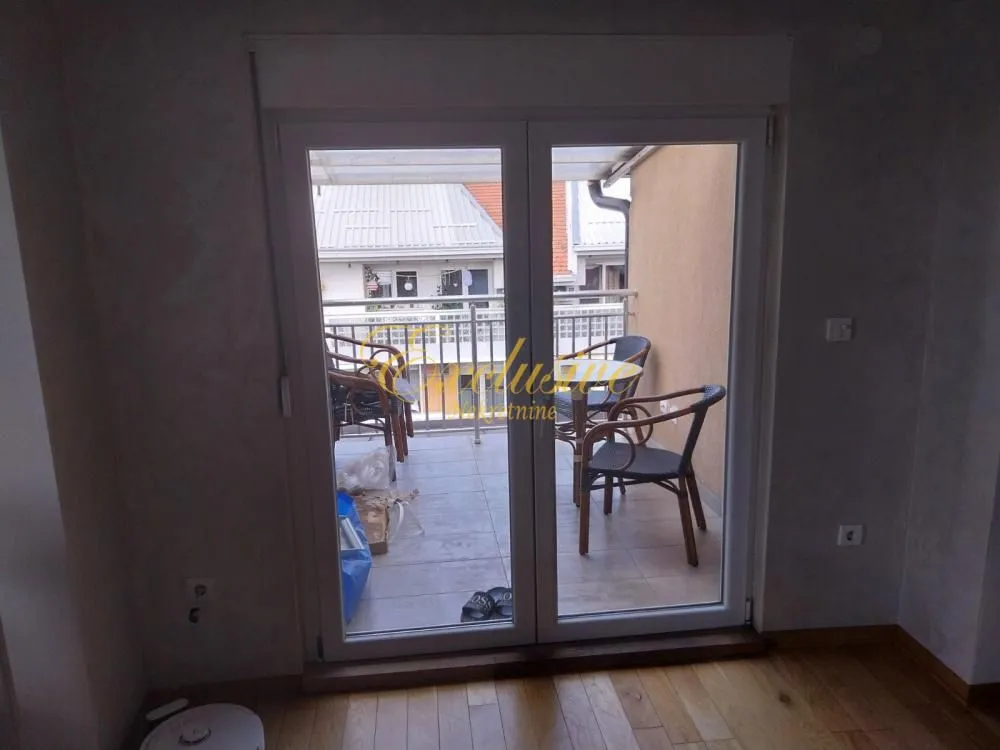 Prodaja, četvorosoban stan, 77m², Lekino Brdo, Voždovac Sve Podlokacije