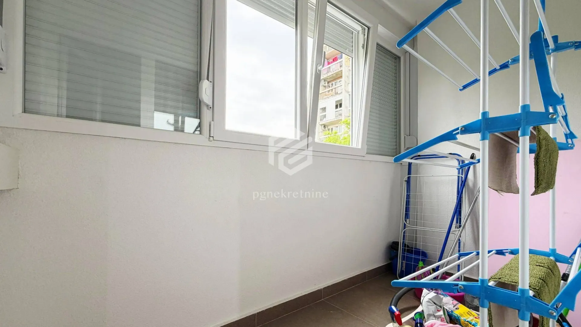 Rent, two bedroom apartment, 65m², Autobuska stanica, Podgorica