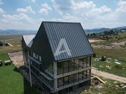 Prodaja, jednosoban stan, 28m², Žabljak, Crna Gora - image 10