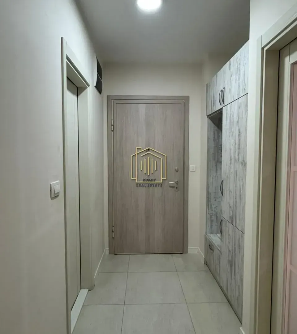 Izdavanje, jednosoban stan, 50m², Central Point, Podgorica