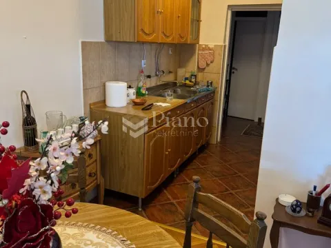 Izdavanje, dvosoban stan, 76m², Centar, Podgorica - image 7