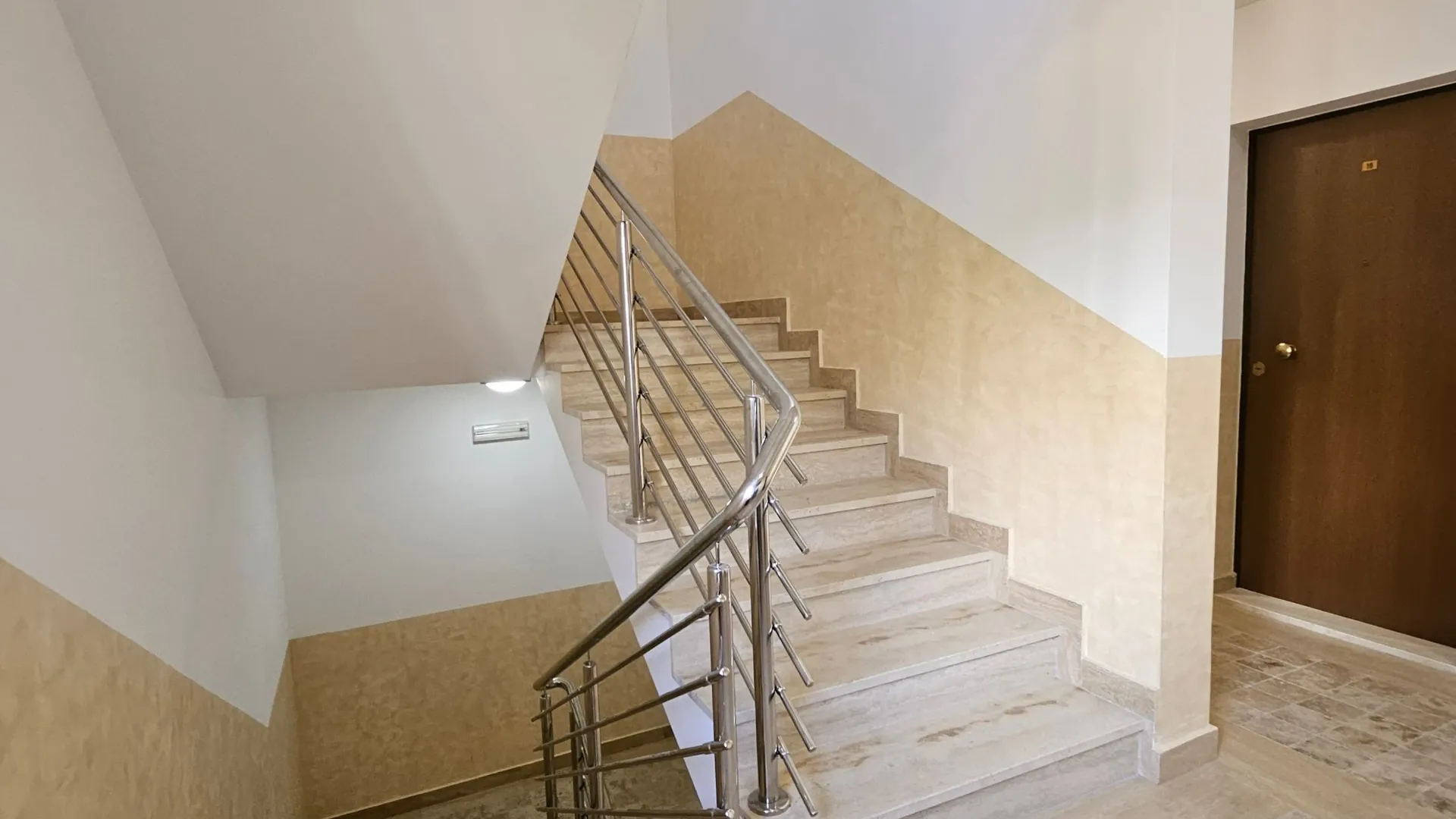 Izdavanje, jednosoban stan, 43m², Boreti, Budva