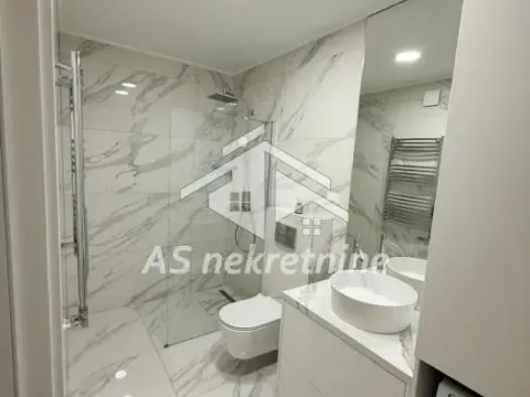 Rent, three bedroom apartment, 80m², Kalenić Pijaca, Vračar Sve Podlokacije - image 13