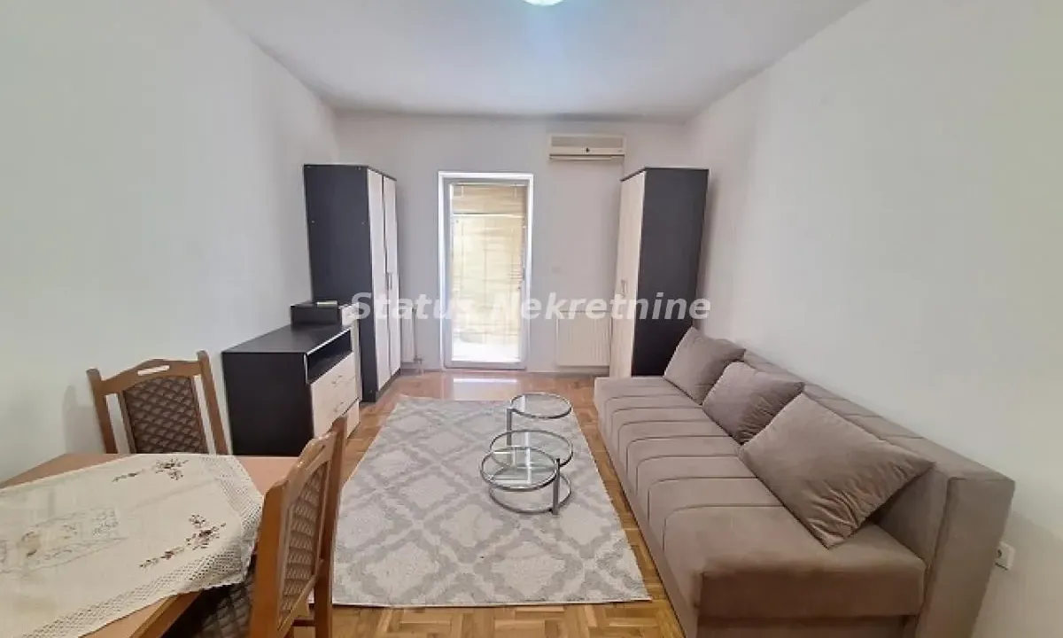 Rent, studio apartment, 28m², Bulevar Oslobodjenja, Novi Sad Sve Podlokacije