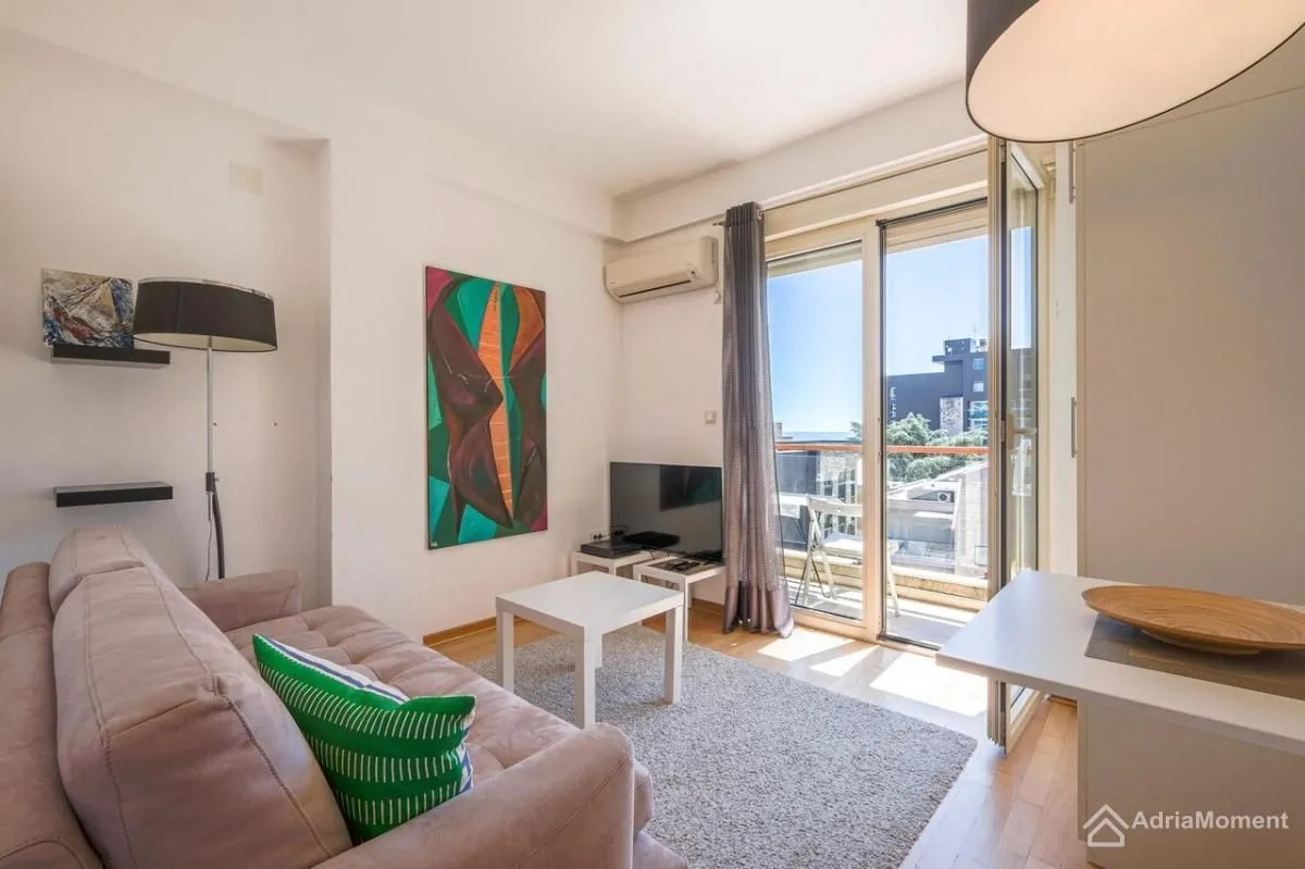 Sale, two bedroom apartment, 75m², Centar, Budva