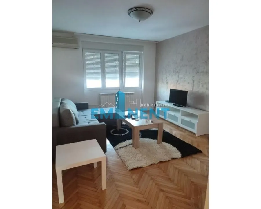 Rent, two bedroom apartment, 50m², Stari Grad, Beograd
