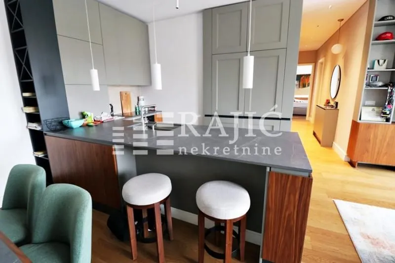 Rent, three bedroom apartment, 100m², Savski Venac, Beograd
