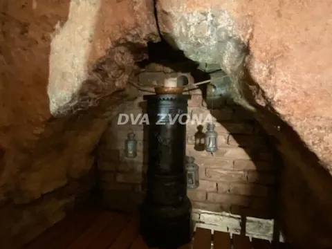 Sale, hospitality venue, 630m², Stari Slankamen, Inđija - image 12